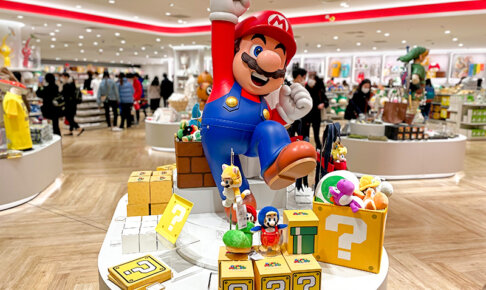 ニンテンドーショップとポケモンセンター人多すぎて草